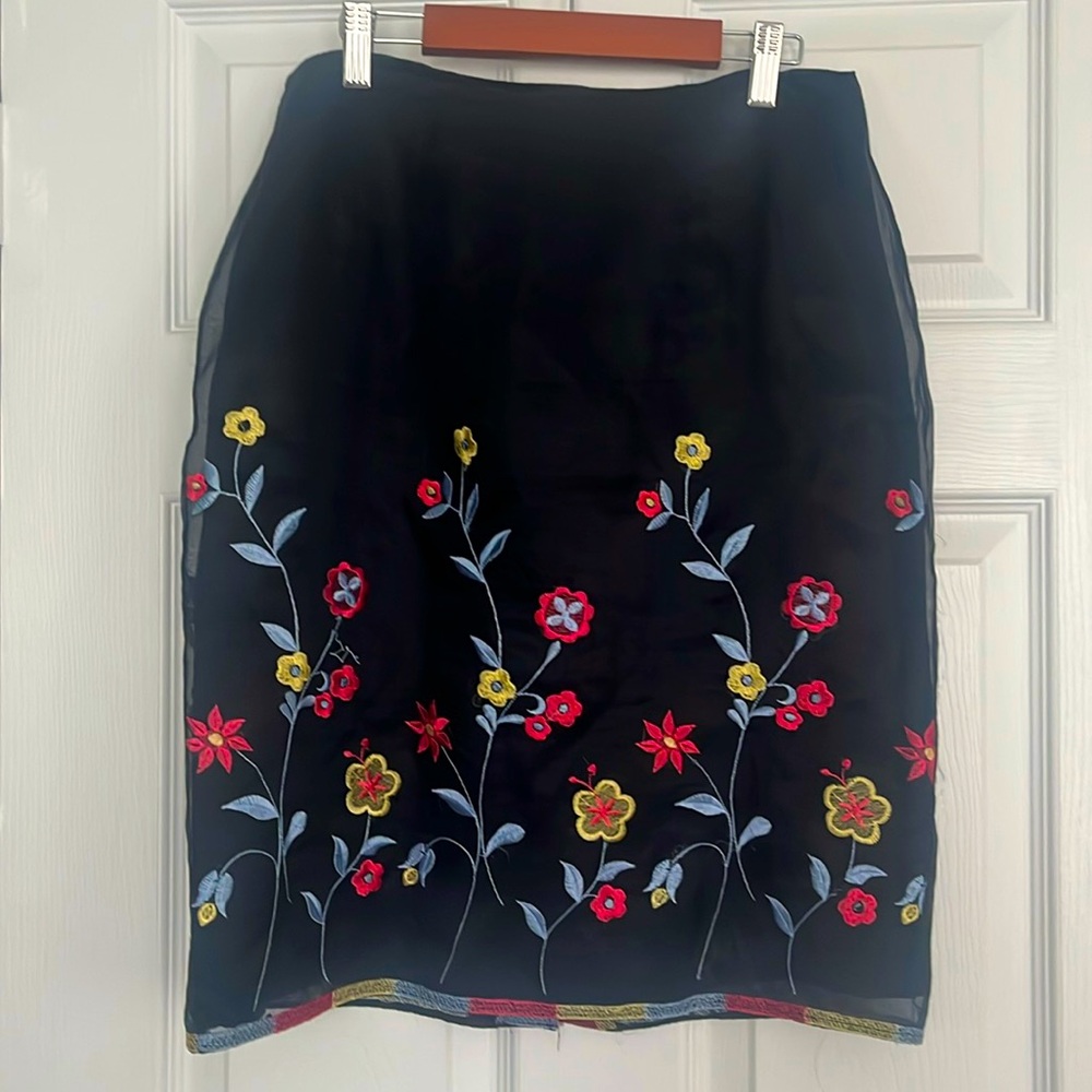 Vintage Clio silk organza skirt with flower embroidery. Size 8